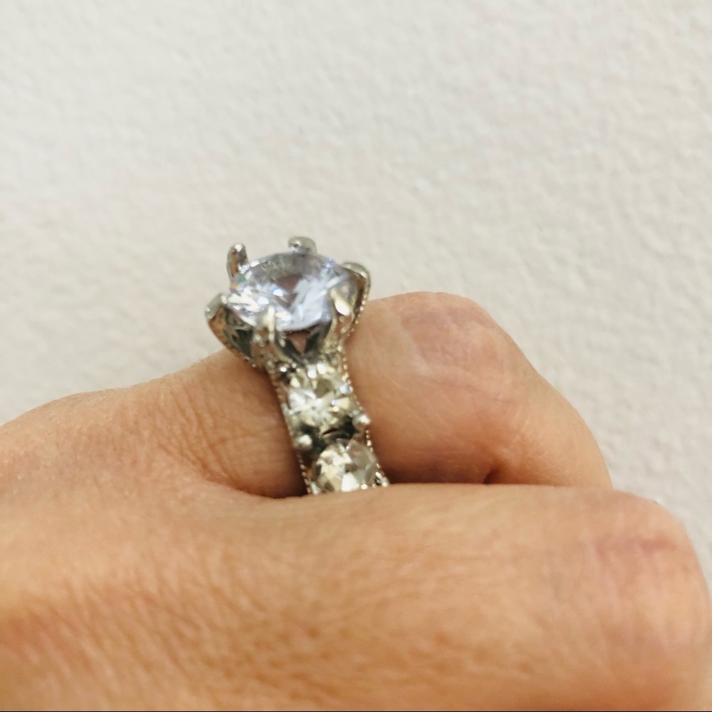 LAST ONE‼️ Silver White Sapphire Big Diamond Ring - Picture 10 of 16